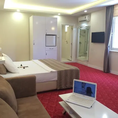 ホテル Cavusoglu Oteli アダナ