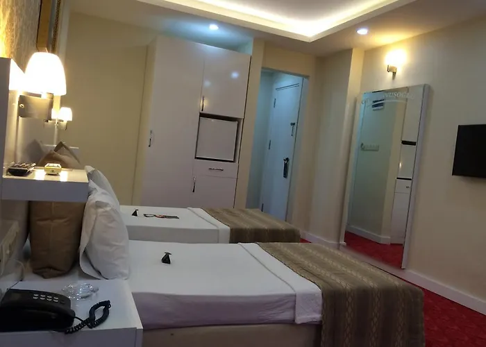 Cavusoglu Oteli أضنه