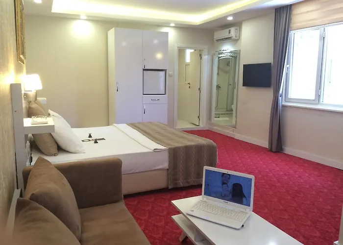 فندق Cavusoglu Oteli أضنه