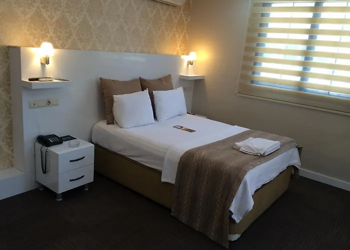 فندق Cavusoglu Oteli أضنه